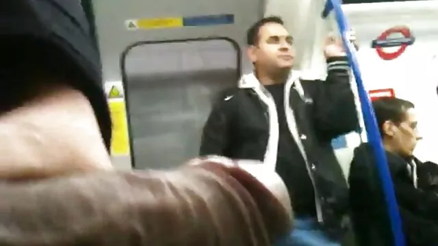 XXX कोई पंजीकरण  जिगोलो १ हिंदी की सेक्सी पिक्चर